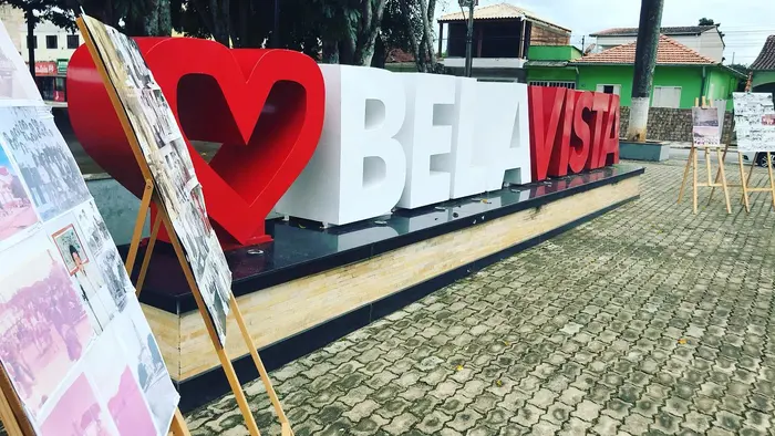 Letreiro Eu amo Bela Vista